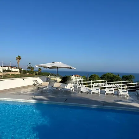 بيت للعطل Casa Leandro *